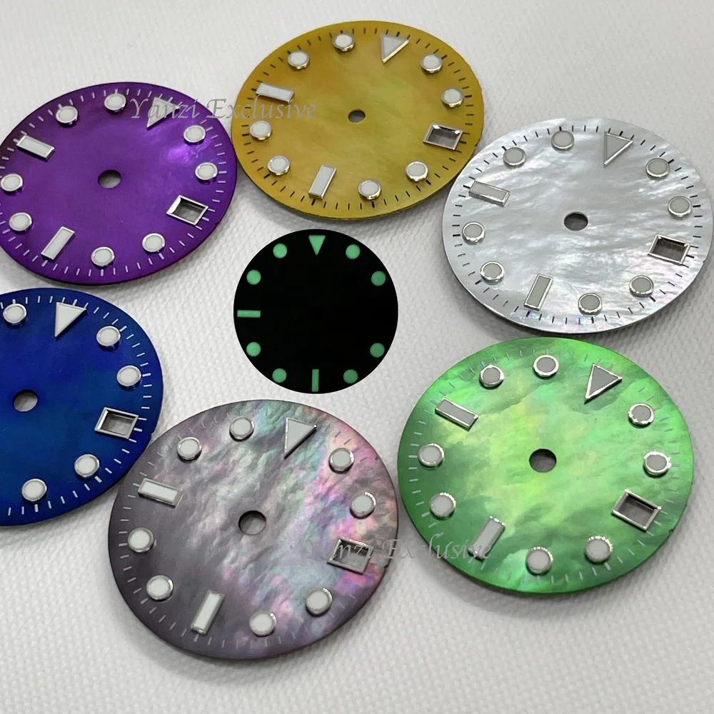 28.5mm shell surface bright green C3 accessory, brand new shiny Shellac watch dial, suitable for NH35 movement custom logo
28.5mm shell surface bright green C3 accessory, brand new shiny Shellac watch dial, suitable for NH35 movement custom logo