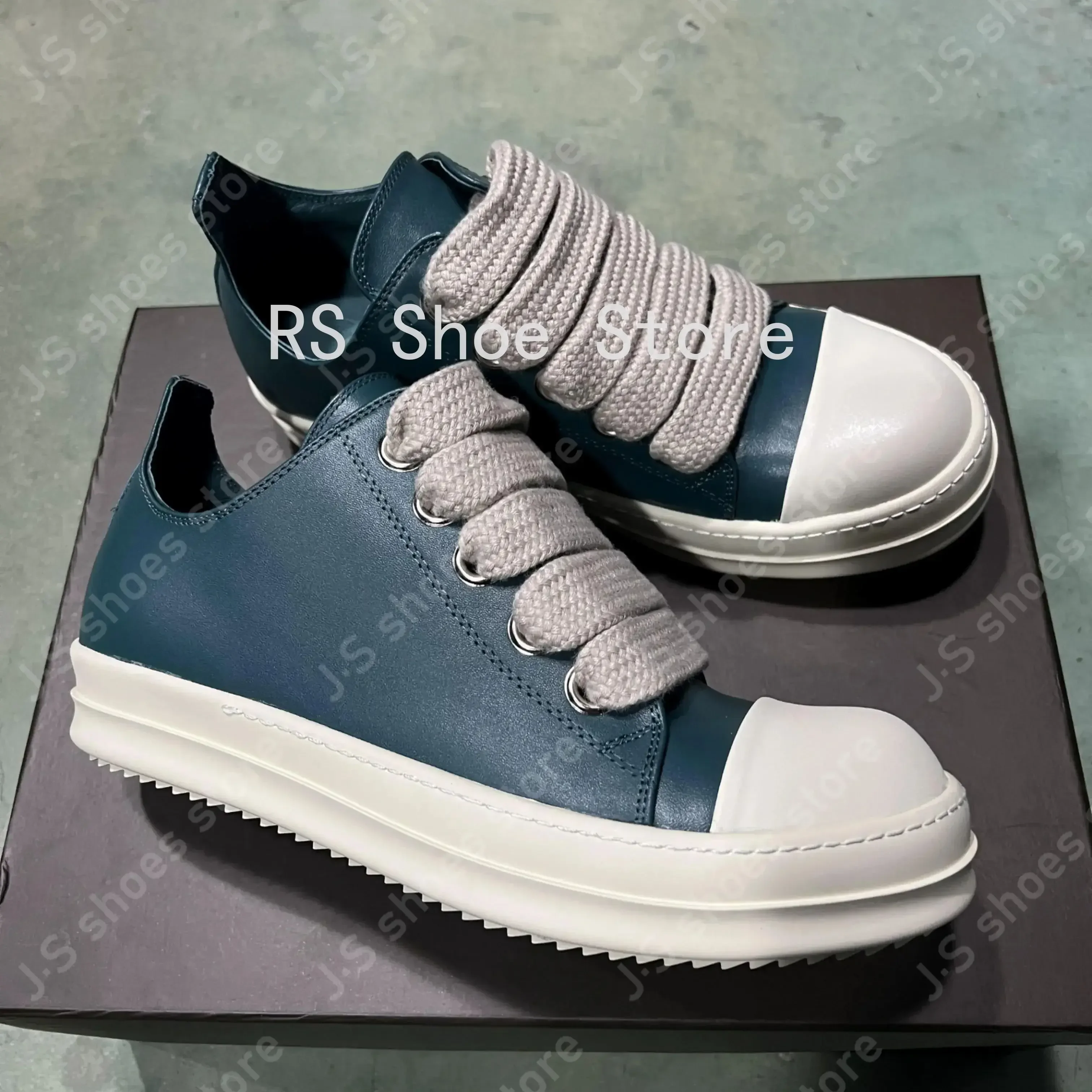 Ro Design Cyan Leather Low Top Shoe Classic Quality Men Shoes Women Casual Sneaker Jumbo Laces Luxury Sneakers
Ro Design Cyan Leather Low Top Shoe Classic Quality Men Shoes Women Casual Sneaker Jumbo Laces Luxury Sneakers