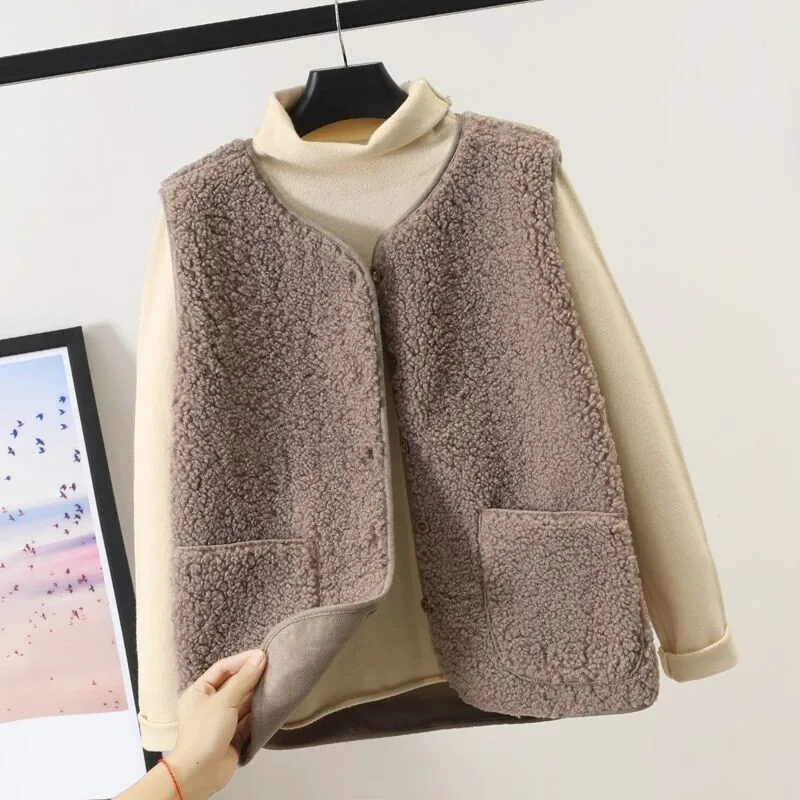 Plus Size Spring Autumn Vest Women Winter Warm Thick Fleece Vests Women'S Clothing Sleeveless Jacket Ladies Waistcoat
Plus Size Spring Autumn Vest Women Winter Warm Thick Fleece Vests Women'S Clothing Sleeveless Jacket Ladies Waistcoat