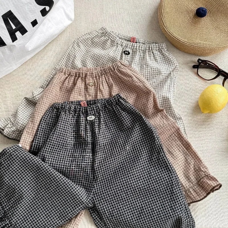 2025 New Summer Baby Girls Plaid Ankle-length Pants Ruffles Thin Korean Style Children Cotton Linen Trousers 
2025 New Summer Baby Girls Plaid Ankle-length Pants Ruffles Thin Korean Style Children Cotton Linen Trousers