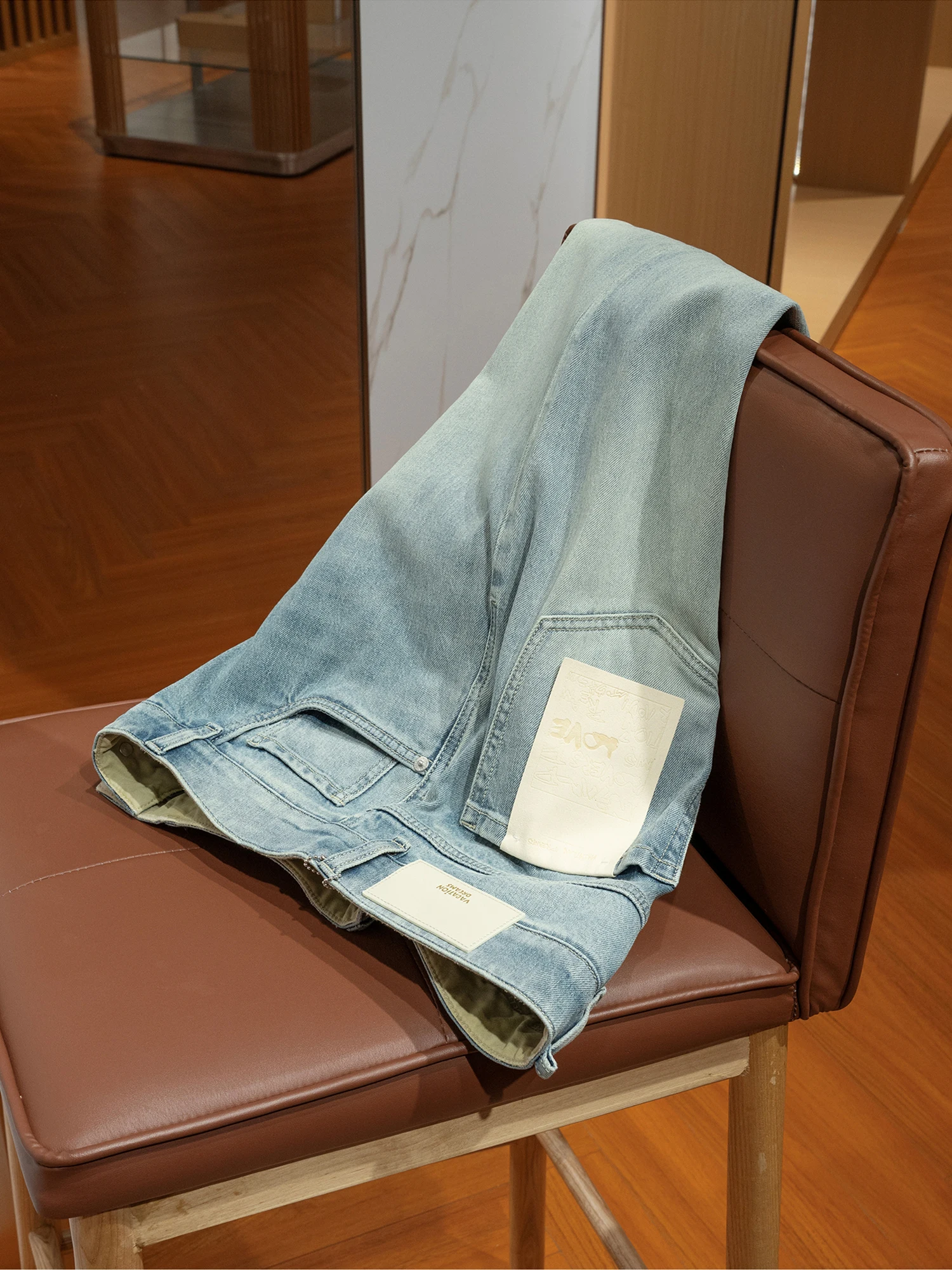 Vintage Waed Cotton Lyocell Linen Blend Thin Men's Elastic Loose Straight Leg Jeans Light Blue Faion Urban Sle Spring B...
Vintage Waed Cotton Lyocell Linen Blend Thin Men's Elastic Loose Straight Leg Jeans Light Blue Faion Urban Sle Spring B...