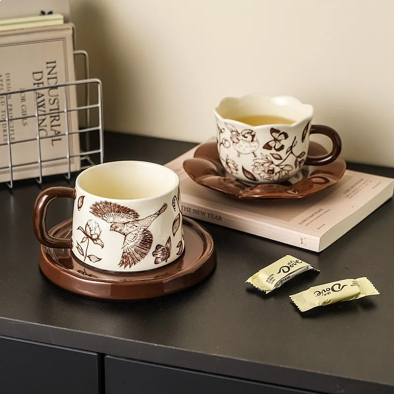 Vintage Floral Coffee Cup Saucer Set Light Luxury Retro Creative Afternoon Tea Ceramic Mug High Temperature Decal Milk Cup
Vintage Floral Coffee Cup Saucer Set Light Luxury Retro Creative Afternoon Tea Ceramic Mug High Temperature Decal Milk Cup
