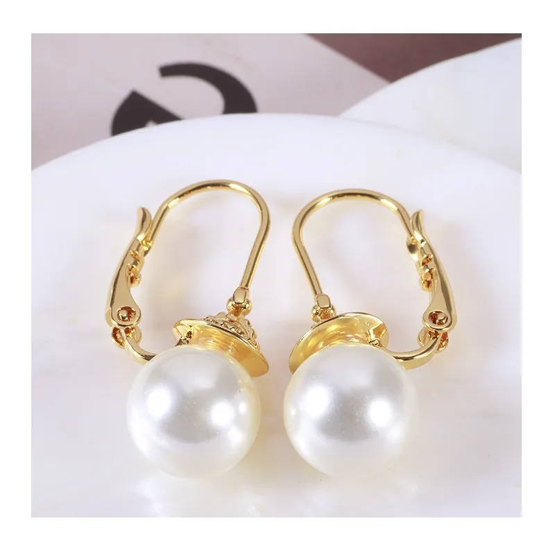 Jewelry Elegance Temperament Single Pearl Gold-plated Three-dimensional Lucky Planet Earrings Earrings Mixed Batch
Jewelry Elegance Temperament Single Pearl Gold-plated Three-dimensional Lucky Planet Earrings Earrings Mixed Batch