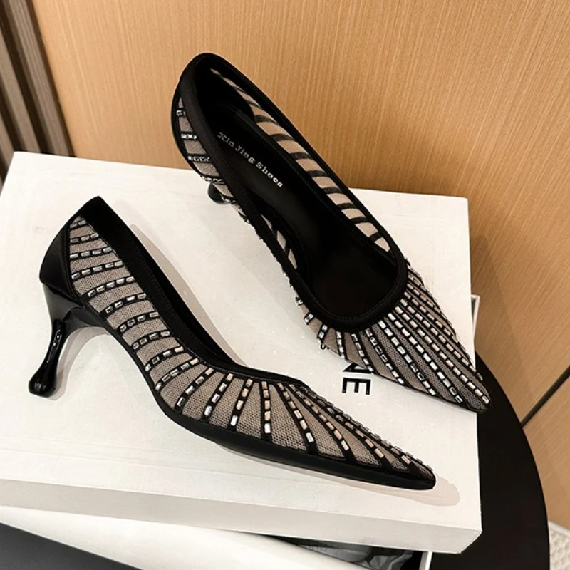 Сексуальные сетчатые дышащие женские туфли-лодочки на высоком каблуке с острым носком, вечерние модельные туфли, женские элегантные сандалии для женщин, Zapatos De Mujer
Сексуальные сетчатые дышащие женские туфли-лодочки на высоком каблуке с острым носком, вечерние модельные туфли, женские элегантные сандалии для женщин, Zapatos De Mujer