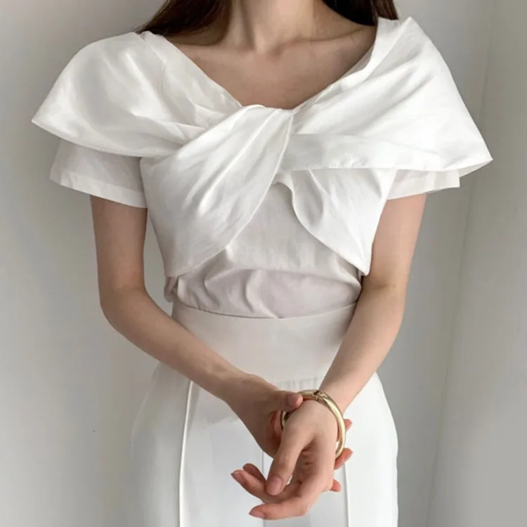 Fashion Simple V-neck Knot White Shirts Women 2025 Summer New T-shirt for Women Y2k E-Girl Slim Fit Flying Sleeve Tee Shirt
Fashion Simple V-neck Knot White Shirts Women 2025 Summer New T-shirt for Women Y2k E-Girl Slim Fit Flying Sleeve Tee Shirt
