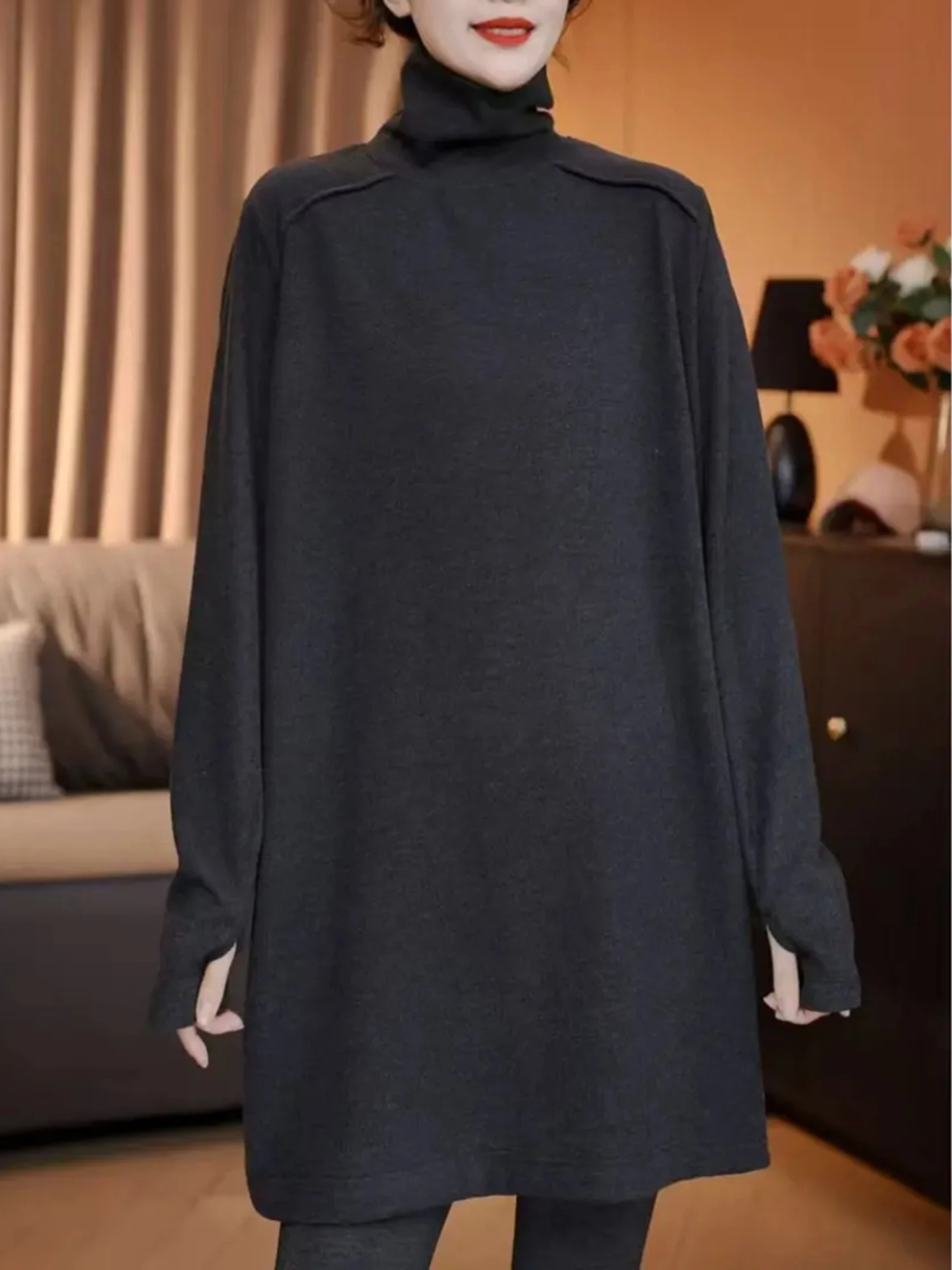 Двусторонняя вельветовая футболка оверсайз свободного кроя со средней высотой выреза, с отверстиями для большого пальца, женская, модная, стройнящая, универсальная футболка
Двусторонняя вельветовая футболка оверсайз свободного кроя со средней высотой выреза, с отверстиями для большого пальца, женская, модная, стройнящая, универсальная футболка