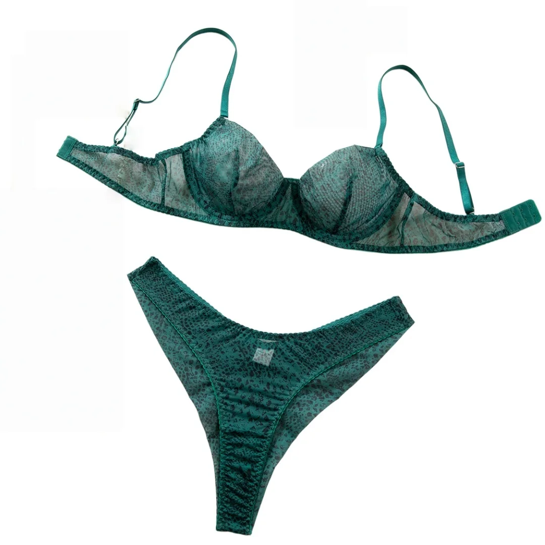 Krasapt Sexy Green Leopard Print Lingerie 2 Piece Sets Woman Mesh See Through Patchwork Bras And Panties Erotic Outfits
Krasapt Sexy Green Leopard Print Lingerie 2 Piece Sets Woman Mesh See Through Patchwork Bras And Panties Erotic Outfits 