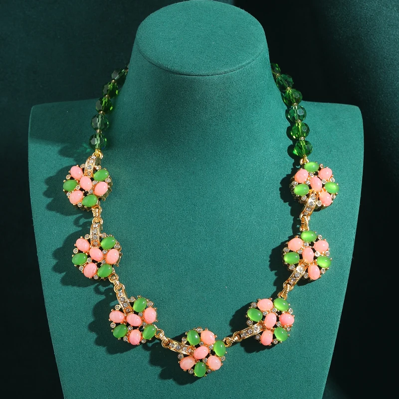 Vintage Plum Blossom Flower Necklace Choker Pink Glass Glaze Beaded Beautiful Antique Gold Color Luxury Designer Jewelry 2025
Vintage Plum Blossom Flower Necklace Choker Pink Glass Glaze Beaded Beautiful Antique Gold Color Luxury Designer Jewelry 2025