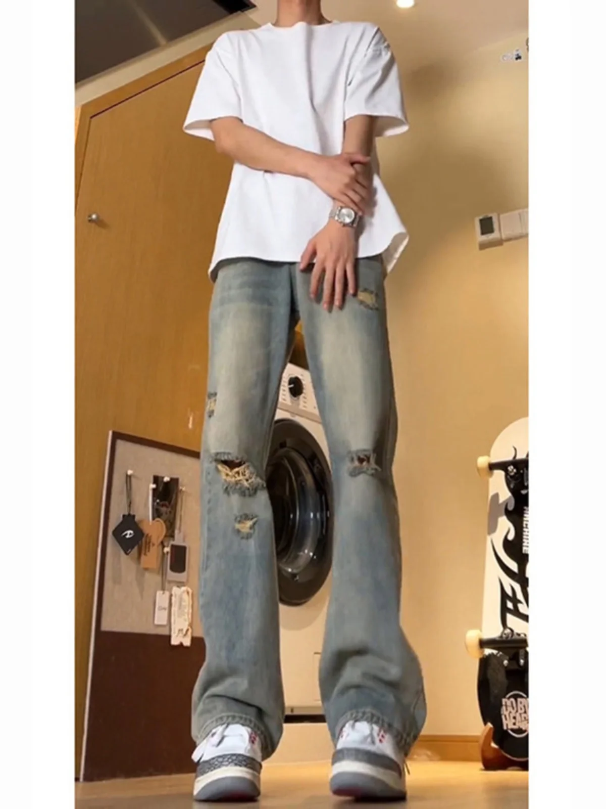 Trendy Men's Long Jeans with Micro Spicy Knife Design Low Waist Straight Leg Cotton Polyester Blend Summer Faion OOTD
Trendy Men's Long Jeans with Micro Spicy Knife Design Low Waist Straight Leg Cotton Polyester Blend Summer Faion OOTD