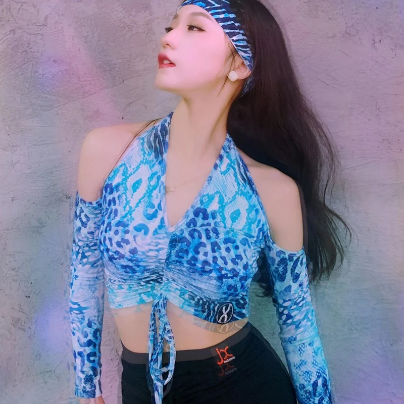 New Latin Dance Tops For Women Blue Leopard Print Sexy Backless National Standard Dance Costumes Latin Practice Clothes DQS10267
New Latin Dance Tops For Women Blue Leopard Print Sexy Backless National Standard Dance Costumes Latin Practice Clothes DQS10267