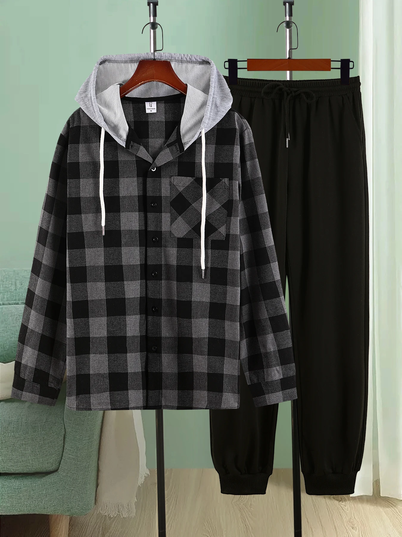 Men's Black & Gray Plaid Hooded Set 2 Piece Long Sleeve Shirt & Jogger Pants Casual Outfit
Men's Black & Gray Plaid Hooded Set 2 Piece Long Sleeve Shirt & Jogger Pants Casual Outfit