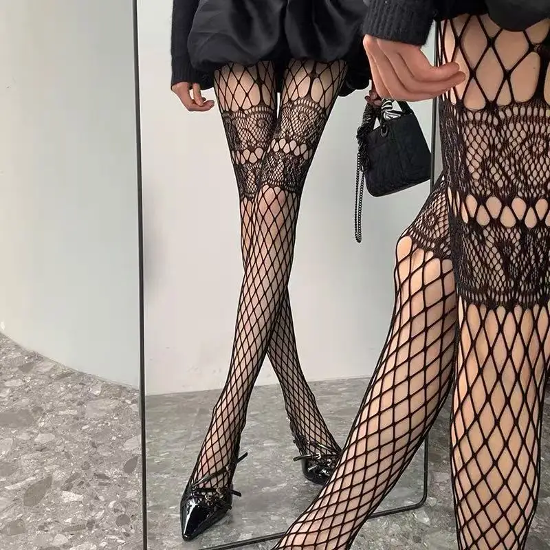 2026 New Sexy Tights Women Summer Fishnet Stockings Hollow Out Floral Lace Fishing Net Pantyhose Women Tights Thin Mesh Hosiery
2026 New Sexy Tights Women Summer Fishnet Stockings Hollow Out Floral Lace Fishing Net Pantyhose Women Tights Thin Mesh Hosiery