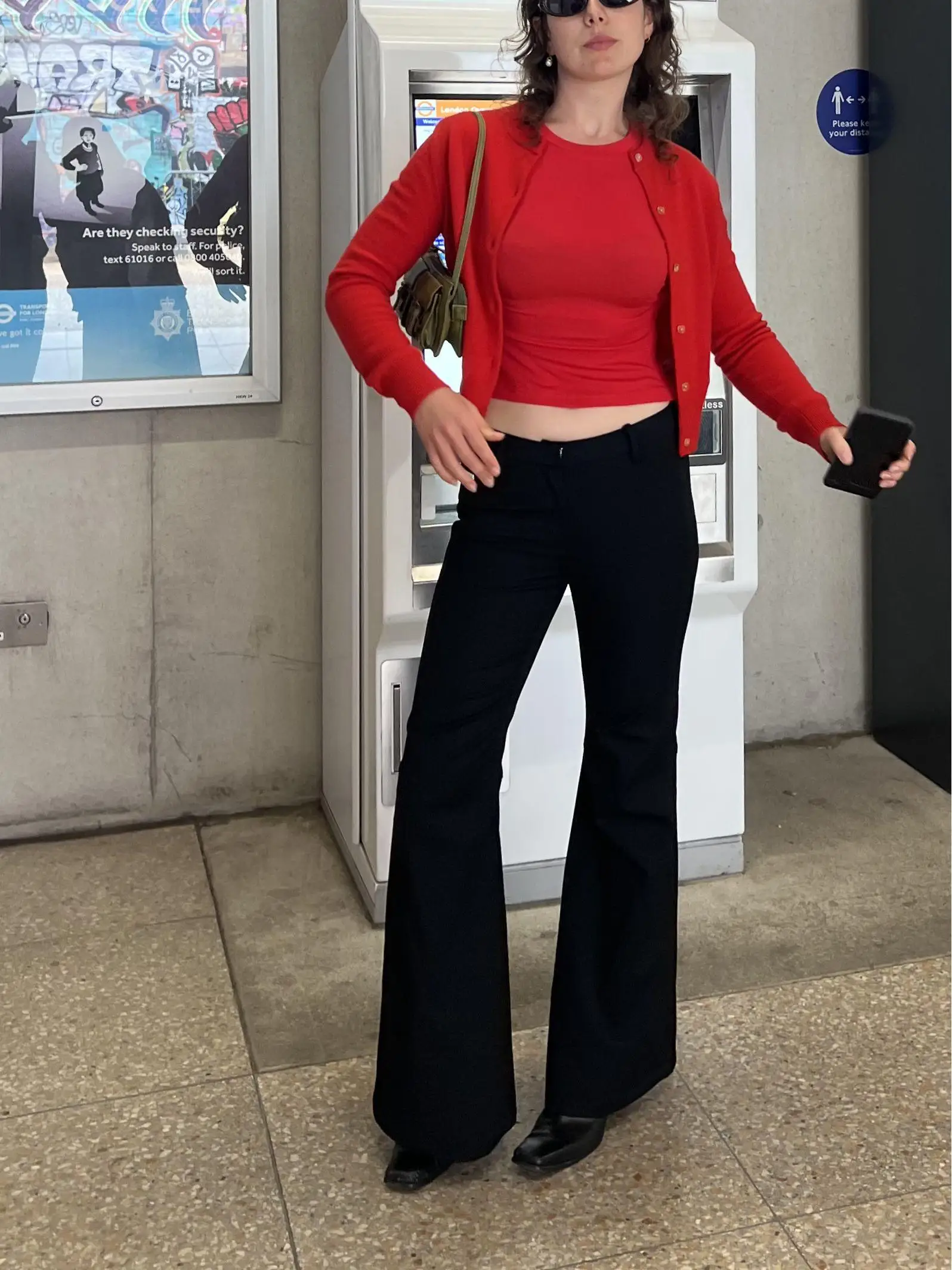 Брюки-палаццо APE KISS женские, удлиняющие ноги, с эффектом похудения, на молнии, со средней посадкой, из полиэстера
Брюки-палаццо APE KISS женские, удлиняющие ноги, с эффектом похудения, на молнии, со средней посадкой, из полиэстера