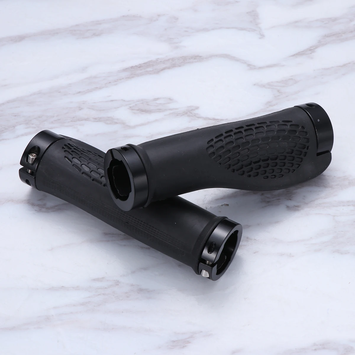 Bicycle Rubber Cover Bike Handlebar Grips Ergonomic Non Slip Shock Absorbing Grips Protect Hands Bike Handlebar
Bicycle Rubber Cover Bike Handlebar Grips Ergonomic Non Slip Shock Absorbing Grips Protect Hands Bike Handlebar