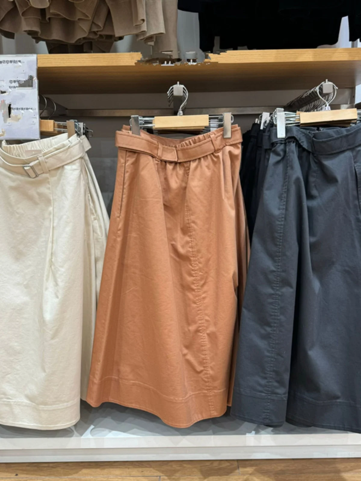 Новая летняя женская юбка миди А-силуэта с высокой талией, из смесового хлопка, расклешенная, стройнящая, универсальная, для дома, стандартный крой, чистый хлопок
Новая летняя женская юбка миди А-силуэта с высокой талией, из смесового хлопка, расклешенная, стройнящая, универсальная, для дома, стандартный крой, чистый хлопок