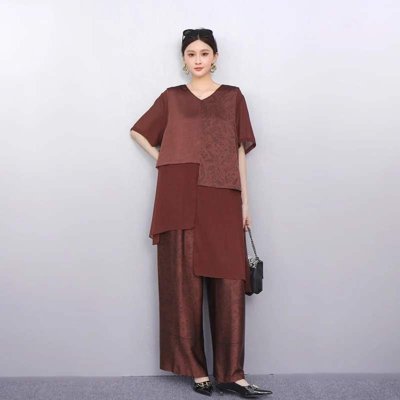 2025 Spring Summer Elegant Retro Women Loose Satin Spliced Top Wide Leg Pants Two-piece Set Wholesale J1164
2025 Spring Summer Elegant Retro Women Loose Satin Spliced Top Wide Leg Pants Two-piece Set Wholesale J1164
