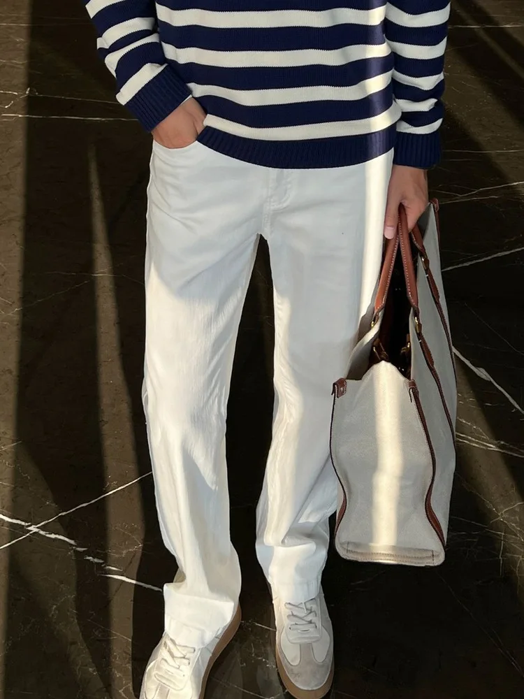 Men's Loose Fit Straight Leg White Waed Denim Jeans Faionable Urban Sle Comfortable Casual Trousers for Autumn Winter
Men's Loose Fit Straight Leg White Waed Denim Jeans Faionable Urban Sle Comfortable Casual Trousers for Autumn Winter