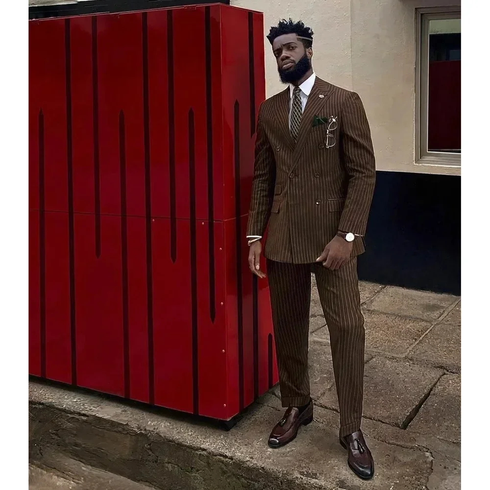 Chic Stripe Men Suits 2 Piece (Jacket+Pants) Elegant Double Breasted Peak Lapel Blazer Sets Fashion Business Casual Male Suit
Chic Stripe Men Suits 2 Piece (Jacket+Pants) Elegant Double Breasted Peak Lapel Blazer Sets Fashion Business Casual Male Suit
