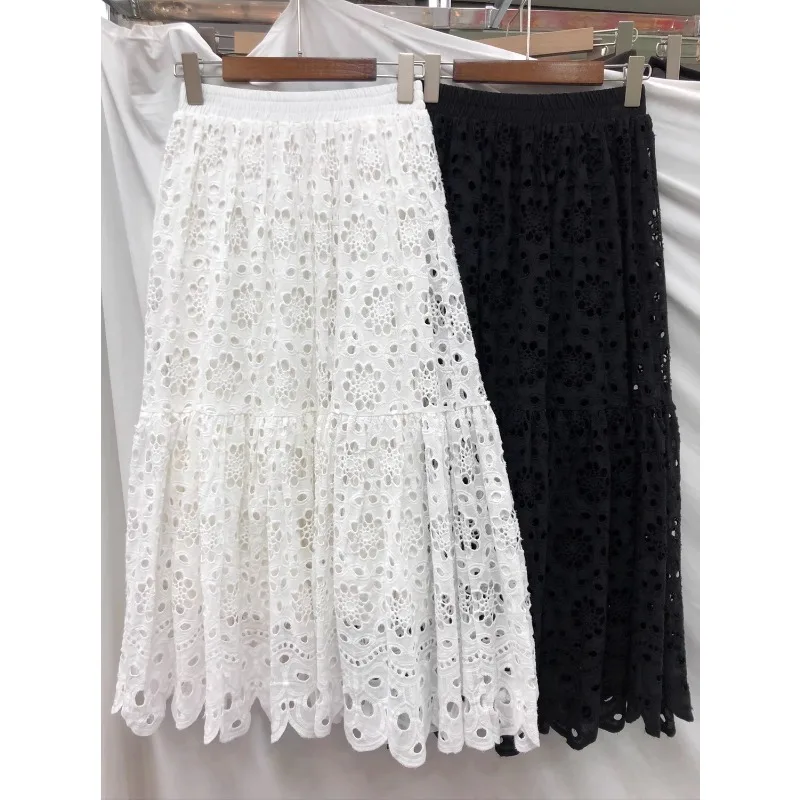 French style niche hollow out embroidered lace skirt, white super fairy temperament embroidered high waisted A-line long skirt
French style niche hollow out embroidered lace skirt, white super fairy temperament embroidered high waisted A-line long skirt