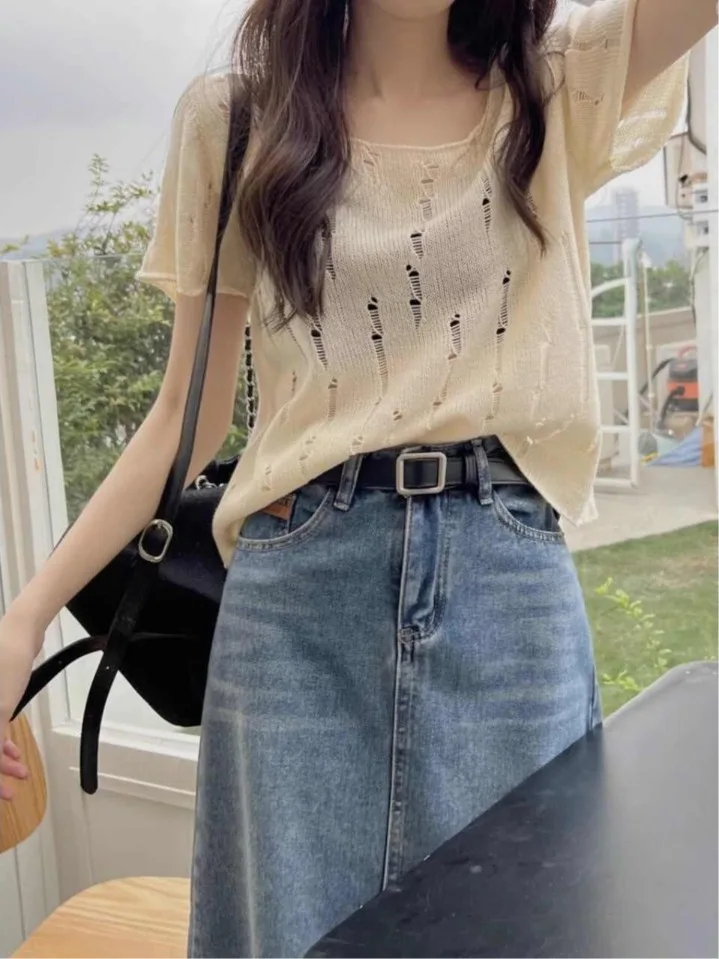 Hollow Knitted Short Sleeve T-Shirt Women Summer 2026 New Design Loose Fit Hole Design Thin Top for Daily Wear
Hollow Knitted Short Sleeve T-Shirt Women Summer 2026 New Design Loose Fit Hole Design Thin Top for Daily Wear