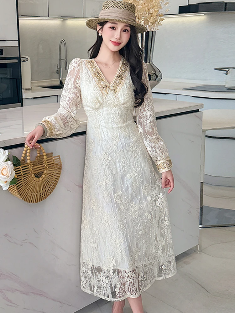 2026 White Lace Embroidery Long Sleeve V-Neck Dress Women Vintage Luxury Evening Dress Summer Elegant Bodycon Festival Vestidos
2026 White Lace Embroidery Long Sleeve V-Neck Dress Women Vintage Luxury Evening Dress Summer Elegant Bodycon Festival Vestidos