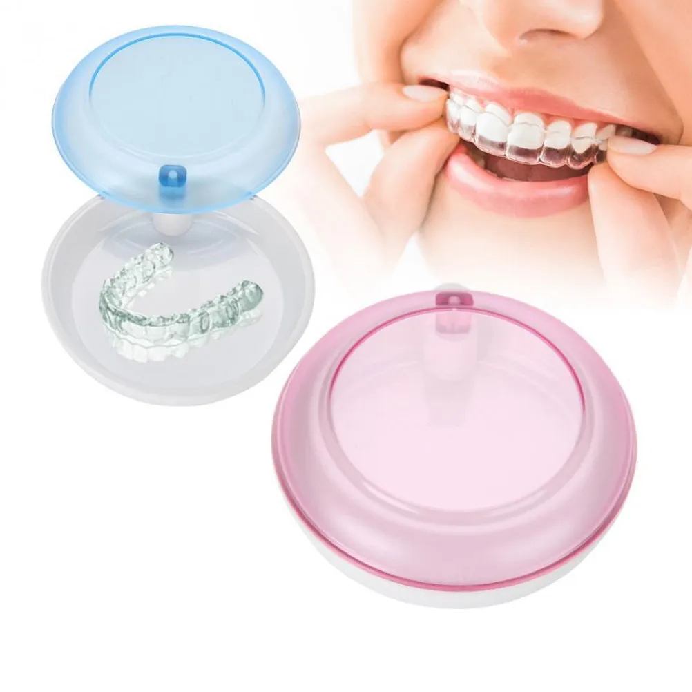 1Pcs Small Portable Denture Storage Box Rotating Cap Plastic Denture Case for Daily Hygiene Travel Work Reunion Wedding Photo
1Pcs Small Portable Denture Storage Box Rotating Cap Plastic Denture Case for Daily Hygiene Travel Work Reunion Wedding Photo