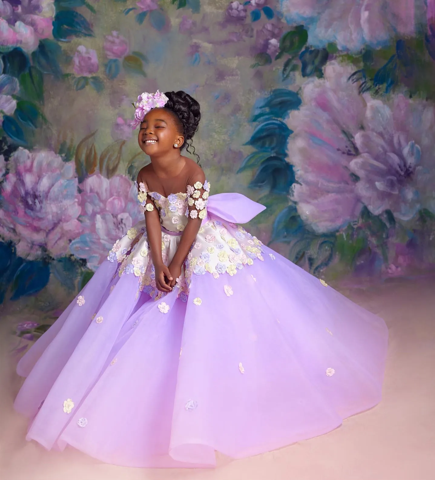New Customized Flower Girls Dress for Wedding Short Sleeve Sheer Neck Princess Handmade Party Prom Gown Girls Dress 1-14T
New Customized Flower Girls Dress for Wedding Short Sleeve Sheer Neck Princess Handmade Party Prom Gown Girls Dress 1-14T