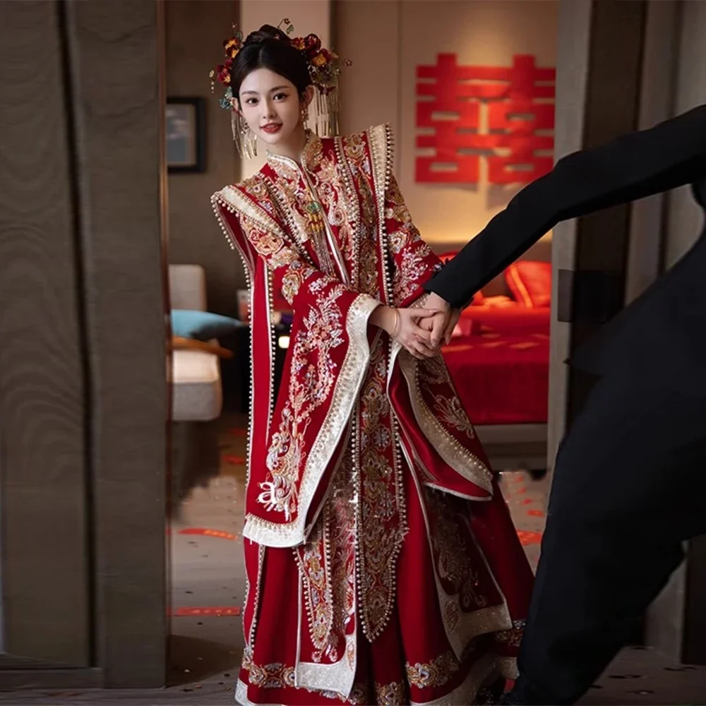 Ancient China Bride Wedding Ceremony Dress Luxury Hanfu Garment Traditional Wedding Theme Outfit Girl Traditional Xiuhe Costume
Ancient China Bride Wedding Ceremony Dress Luxury Hanfu Garment Traditional Wedding Theme Outfit Girl Traditional Xiuhe Costume