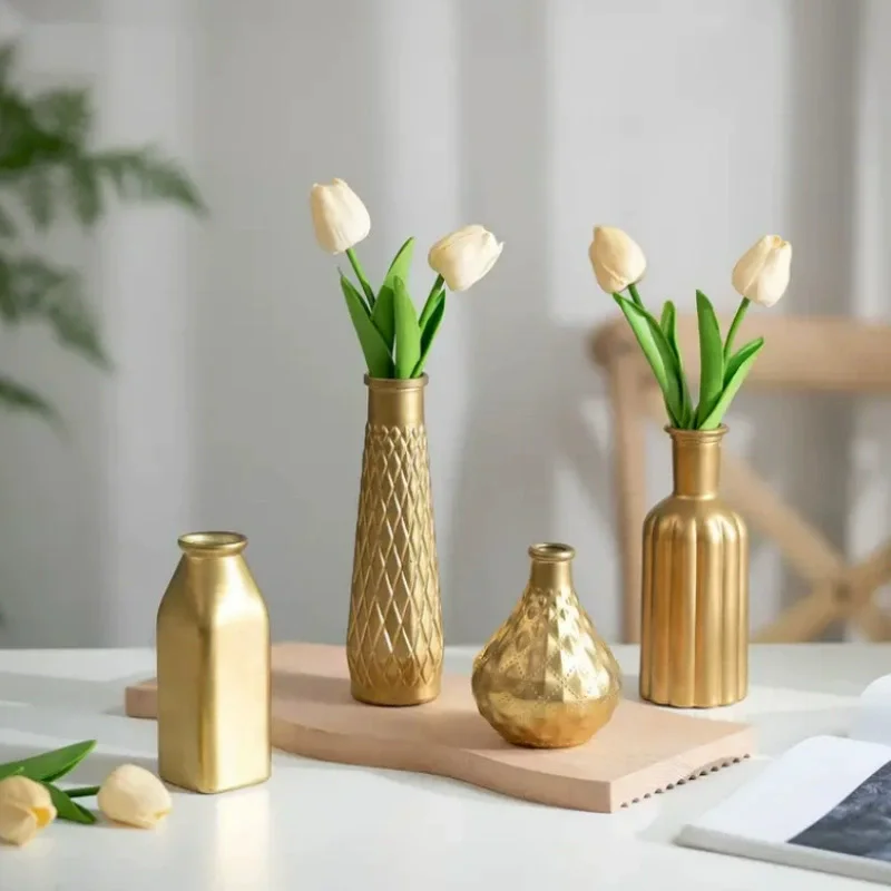 Cylindrical Gold Glass Vase, Gilded Finish Antique Art Style, Home Decoration, Table Centerpiece, Christmas Decoration 4pcs
Cylindrical Gold Glass Vase, Gilded Finish Antique Art Style, Home Decoration, Table Centerpiece, Christmas Decoration 4pcs