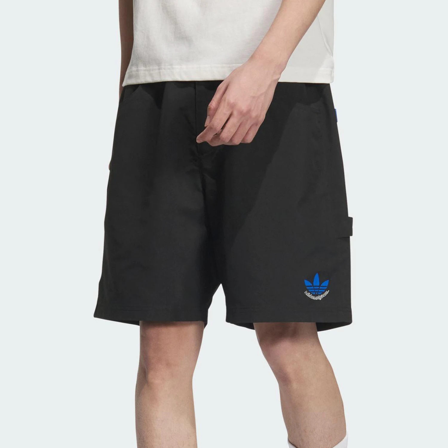 Adidas Originals Мужские тканые шорты-карго большого размера JN1667
Adidas Originals Мужские тканые шорты-карго большого размера JN1667