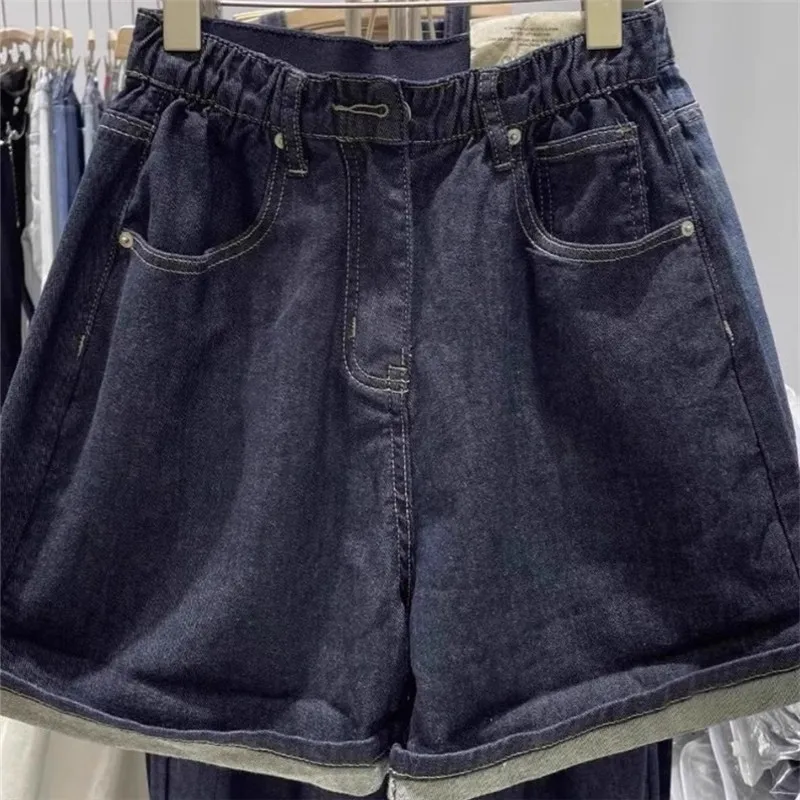 plus Size High Waist Summer Thin Denim Shorts Women Loose Slimming Design A-Line Wide Leg Pants Comfortable Casual Fashion
plus Size High Waist Summer Thin Denim Shorts Women Loose Slimming Design A-Line Wide Leg Pants Comfortable Casual Fashion