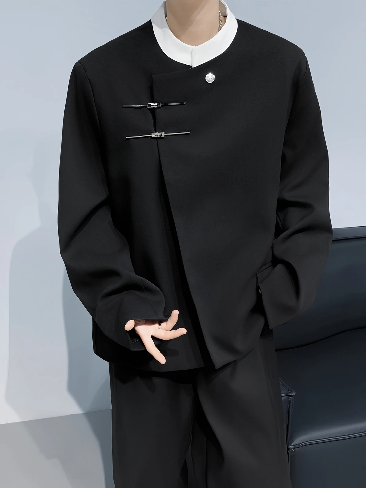 New Chinese Style Loose Casual Versatile Men's Jacket Fake Two-Piece Outerwear Autumn Spring Trendy Retro Tang Suit Coat
New Chinese Style Loose Casual Versatile Men's Jacket Fake Two-Piece Outerwear Autumn Spring Trendy Retro Tang Suit Coat