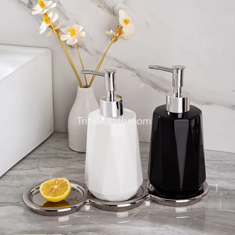 1pc Liquid Shampoo Bottle Ceramic Lotion Bottle Shower Gel Bottle Bathroom Accessories Bathroom Supplies Plastic Pump Head
1pc Liquid Shampoo Bottle Ceramic Lotion Bottle Shower Gel Bottle Bathroom Accessories Bathroom Supplies Plastic Pump Head