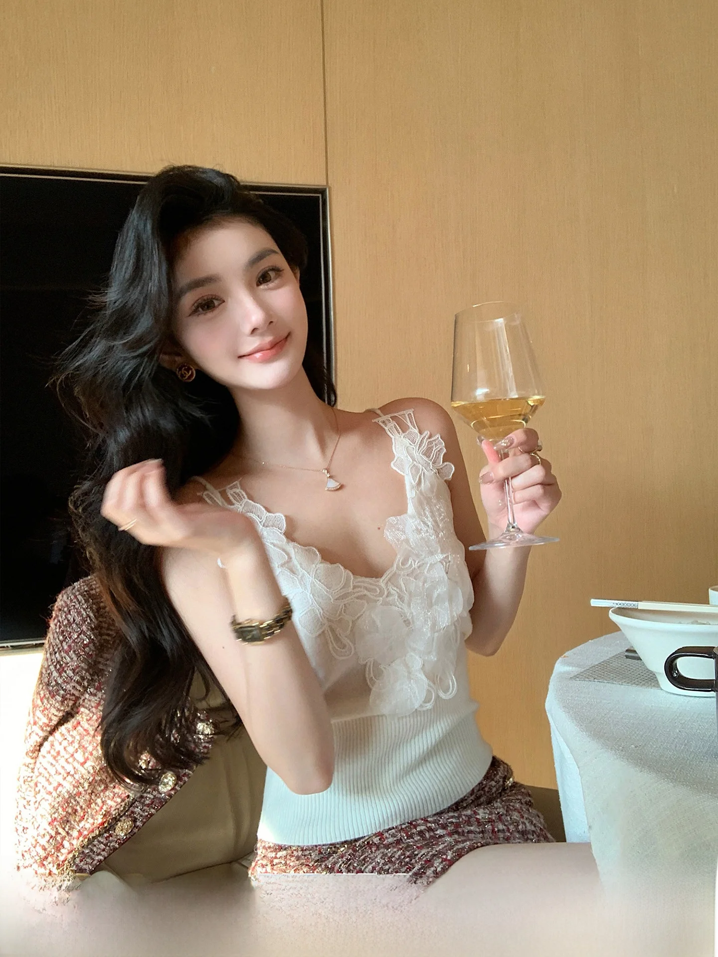 Lilylikes Gao Yue Fan Hua Ultra Heavy Woolen Thread Soft And Delicate Small Flower Design Vest Strap Casual Style Women's Fas...
Lilylikes Gao Yue Fan Hua Ultra Heavy Woolen Thread Soft And Delicate Small Flower Design Vest Strap Casual Style Women's Fas...