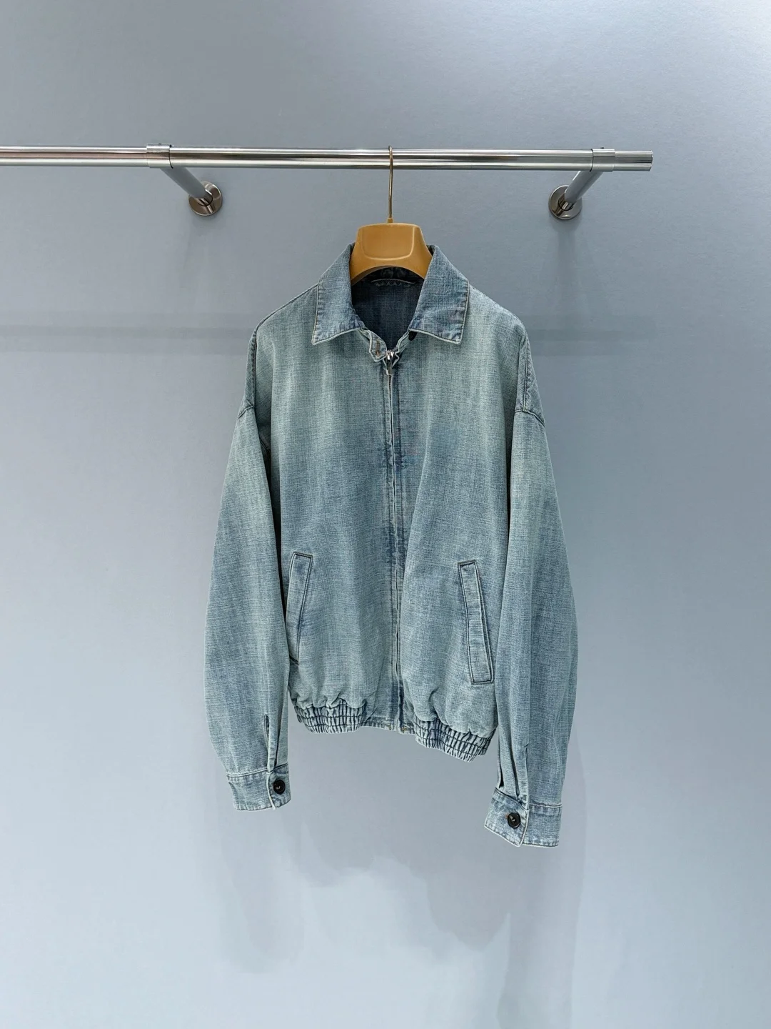 Womens Loose Fit Vintage Straight Leg Jeans High Waist Casual Spring Denim Pants For Street Fashion
Womens Loose Fit Vintage Straight Leg Jeans High Waist Casual Spring Denim Pants For Street Fashion