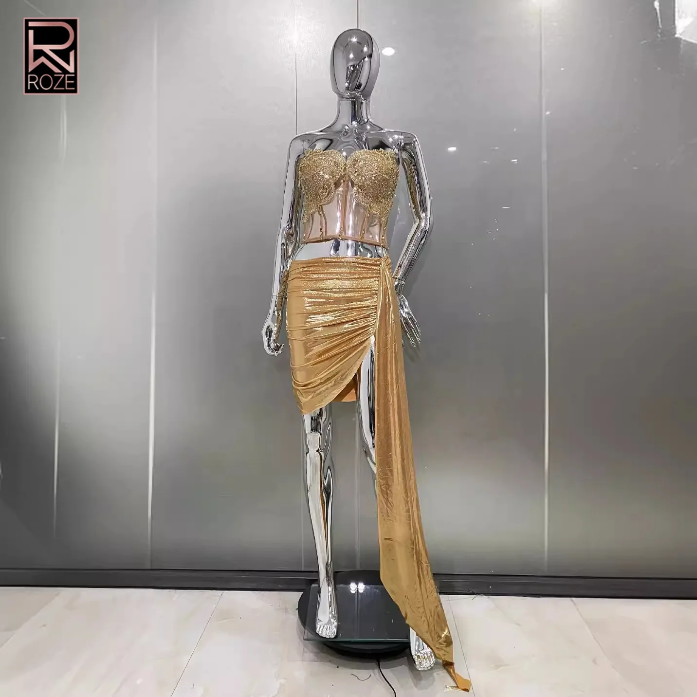 Export Independent Site Hot Style Gold See-Through Bustier + Flared Mini Skirt Set Fashion Hot Party Performance Gown
Export Independent Site Hot Style Gold See-Through Bustier + Flared Mini Skirt Set Fashion Hot Party Performance Gown
