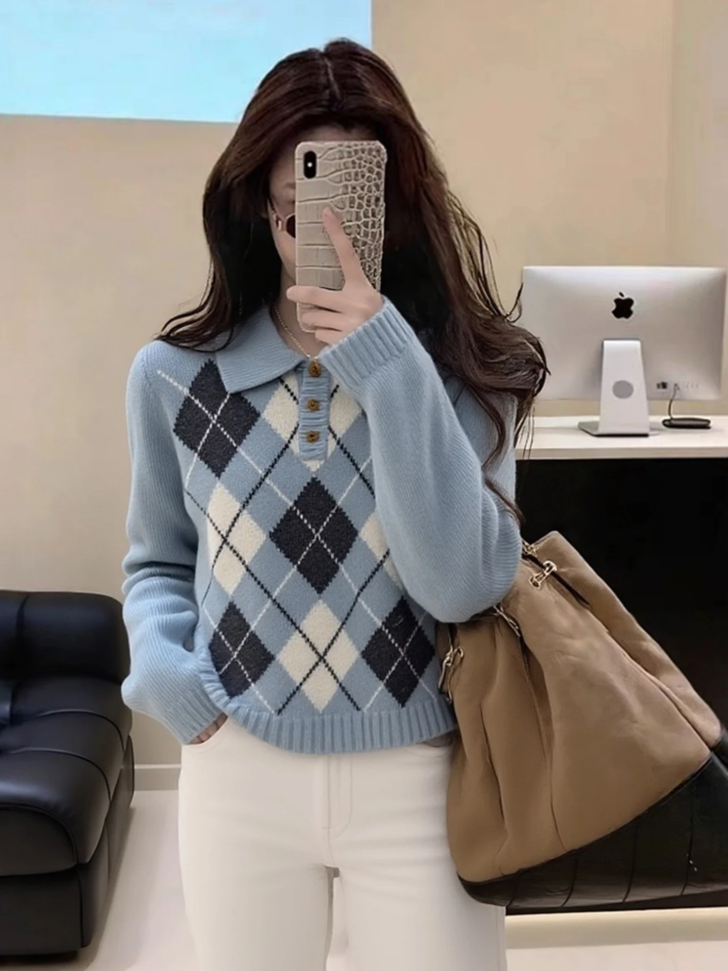 Casual Long Sleeve Neck Knitwear College Style Anti-Aging Design Fashionable Sweater Korean Version Loose Fit Daily Wear
Casual Long Sleeve Neck Knitwear College Style Anti-Aging Design Fashionable Sweater Korean Version Loose Fit Daily Wear