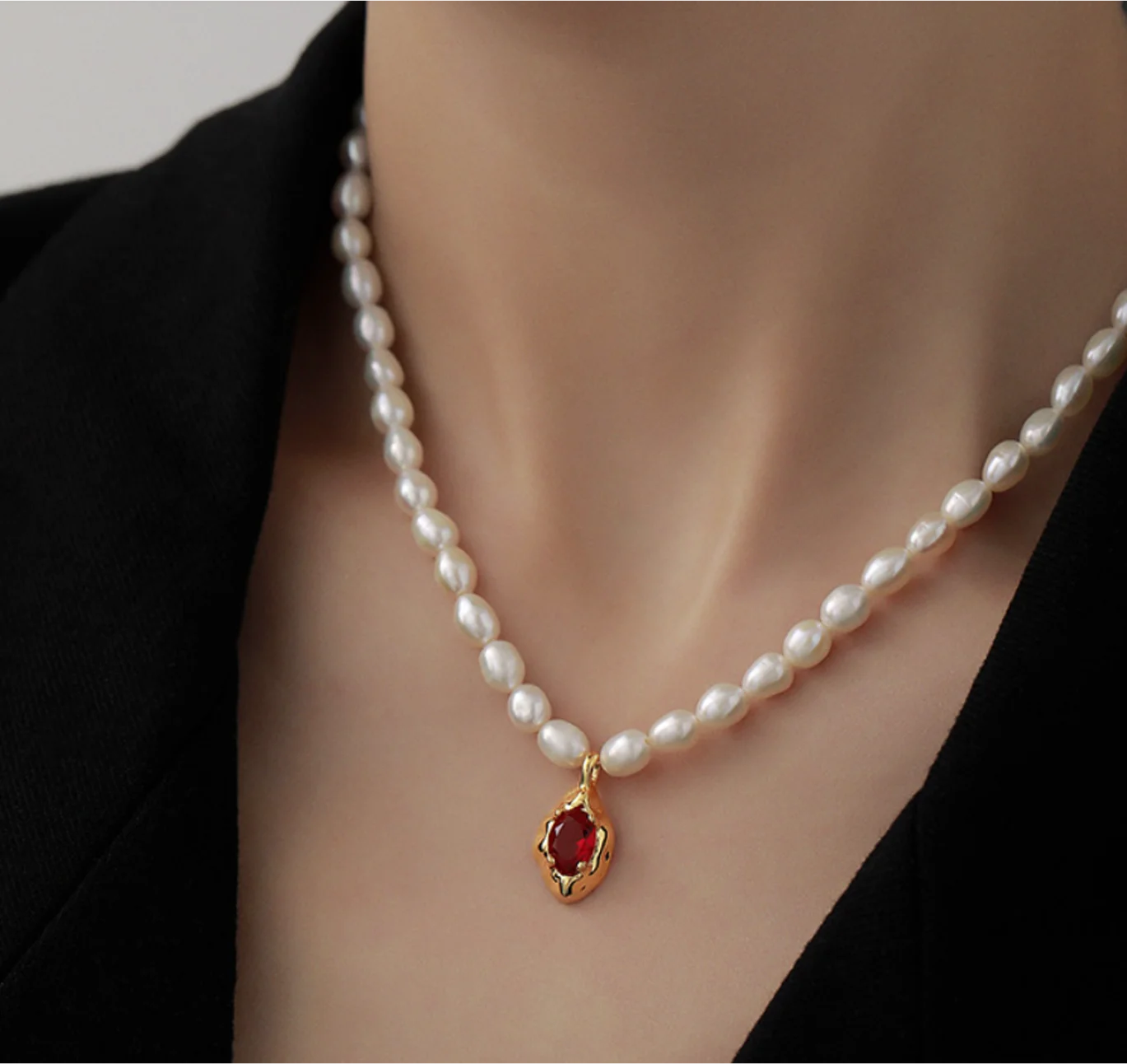 Simple necklaces copper plated pearl gem luxury Pendant party bride Necklace for women Fashion Jewelry
Simple necklaces copper plated pearl gem luxury Pendant party bride Necklace for women Fashion Jewelry