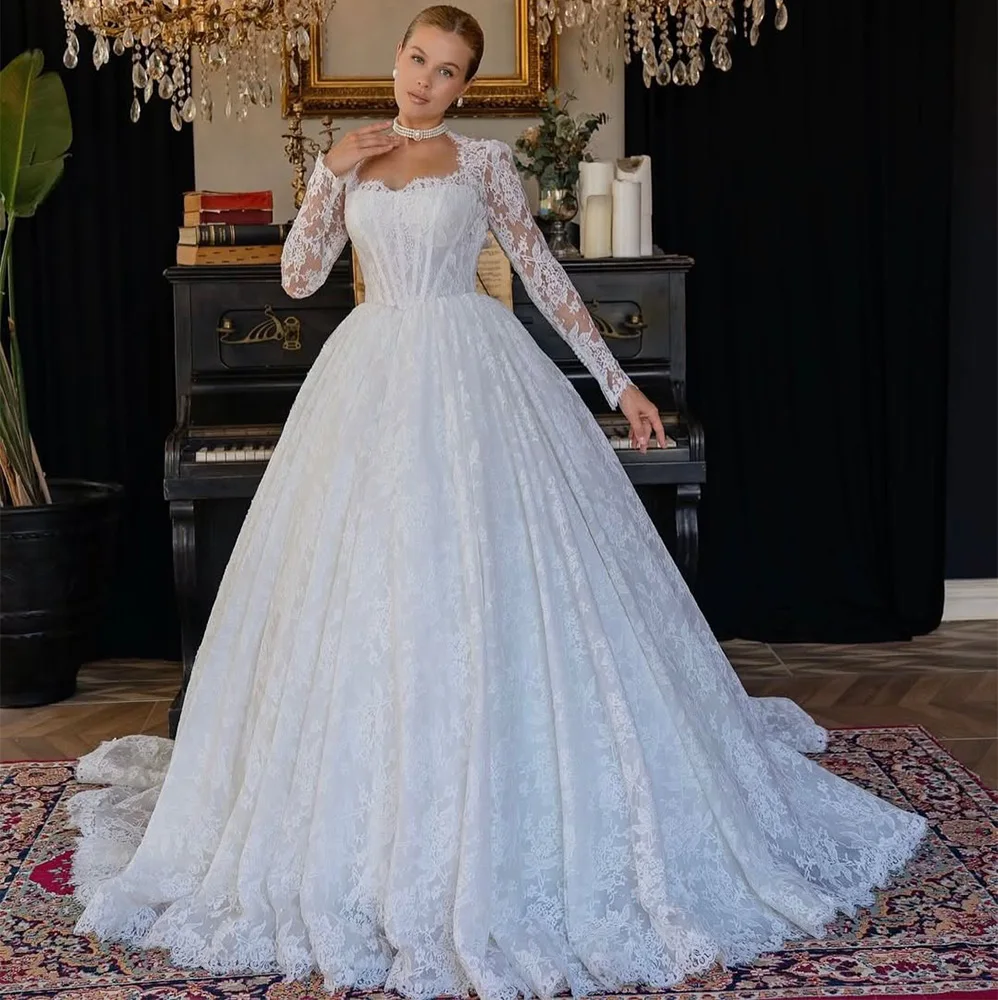 High Quality Appliques Lace Bridal Gown Customized Backless Sweetheart Wedding Dress Modern A-Line Long Sleeves Robe de mariée
High Quality Appliques Lace Bridal Gown Customized Backless Sweetheart Wedding Dress Modern A-Line Long Sleeves Robe de mariée