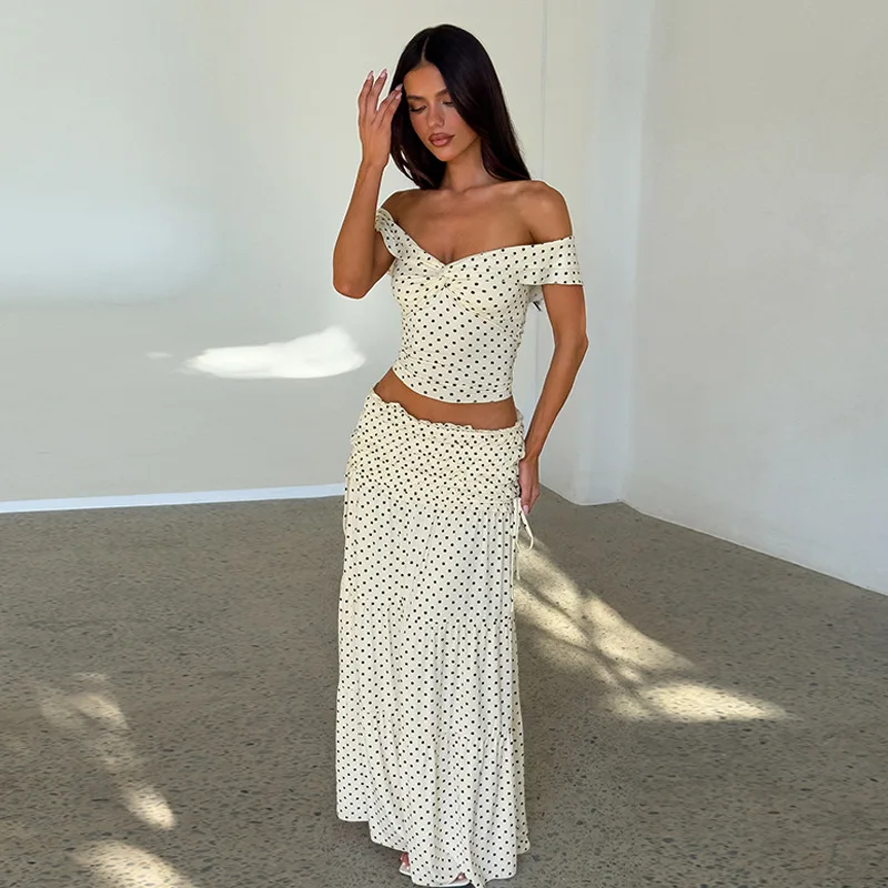 2 Pieces Matching Set Outfits 2026 Polka Dot Long Skirt Suit Women Side Bow Off-shoulder Strapless Crop Top + Fashion Slim Skirt
2 Pieces Matching Set Outfits 2026 Polka Dot Long Skirt Suit Women Side Bow Off-shoulder Strapless Crop Top + Fashion Slim Skirt