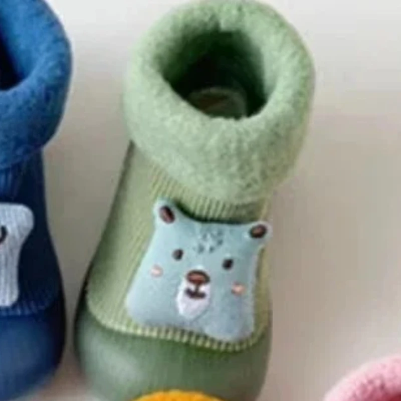 Домашняя напольная обувь, утолщенные детские носки, детская обувь для малышей, утолщенная милая нескользящая износостойкая обувь с героями мультфильмов
Домашняя напольная обувь, утолщенные детские носки, детская обувь для малышей, утолщенная милая нескользящая износостойкая обувь с героями мультфильмов