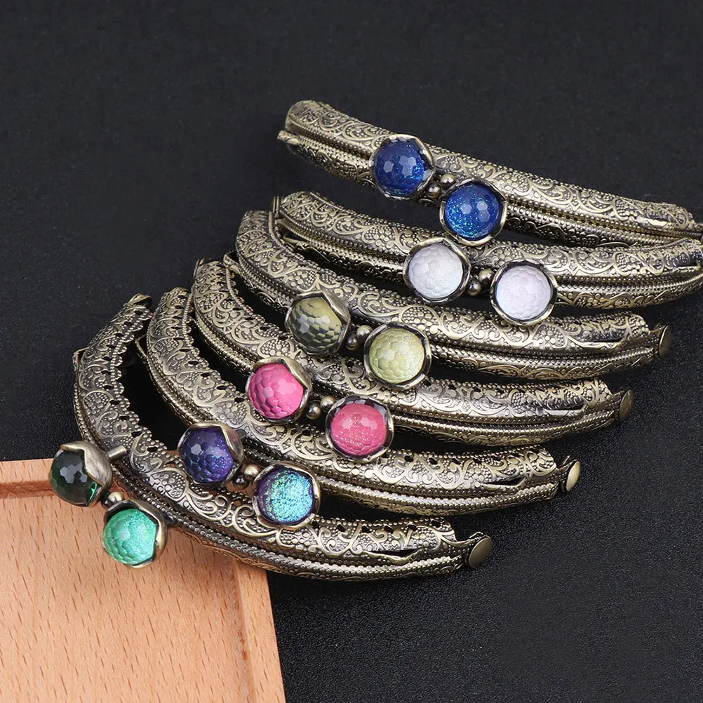 6Pcs Purse Frame Lotus Head Coral Beads Metal Coin Bag Lock Semicircle Embossed Handbag Decorative DIY Handmade Craft
6Pcs Purse Frame Lotus Head Coral Beads Metal Coin Bag Lock Semicircle Embossed Handbag Decorative DIY Handmade Craft