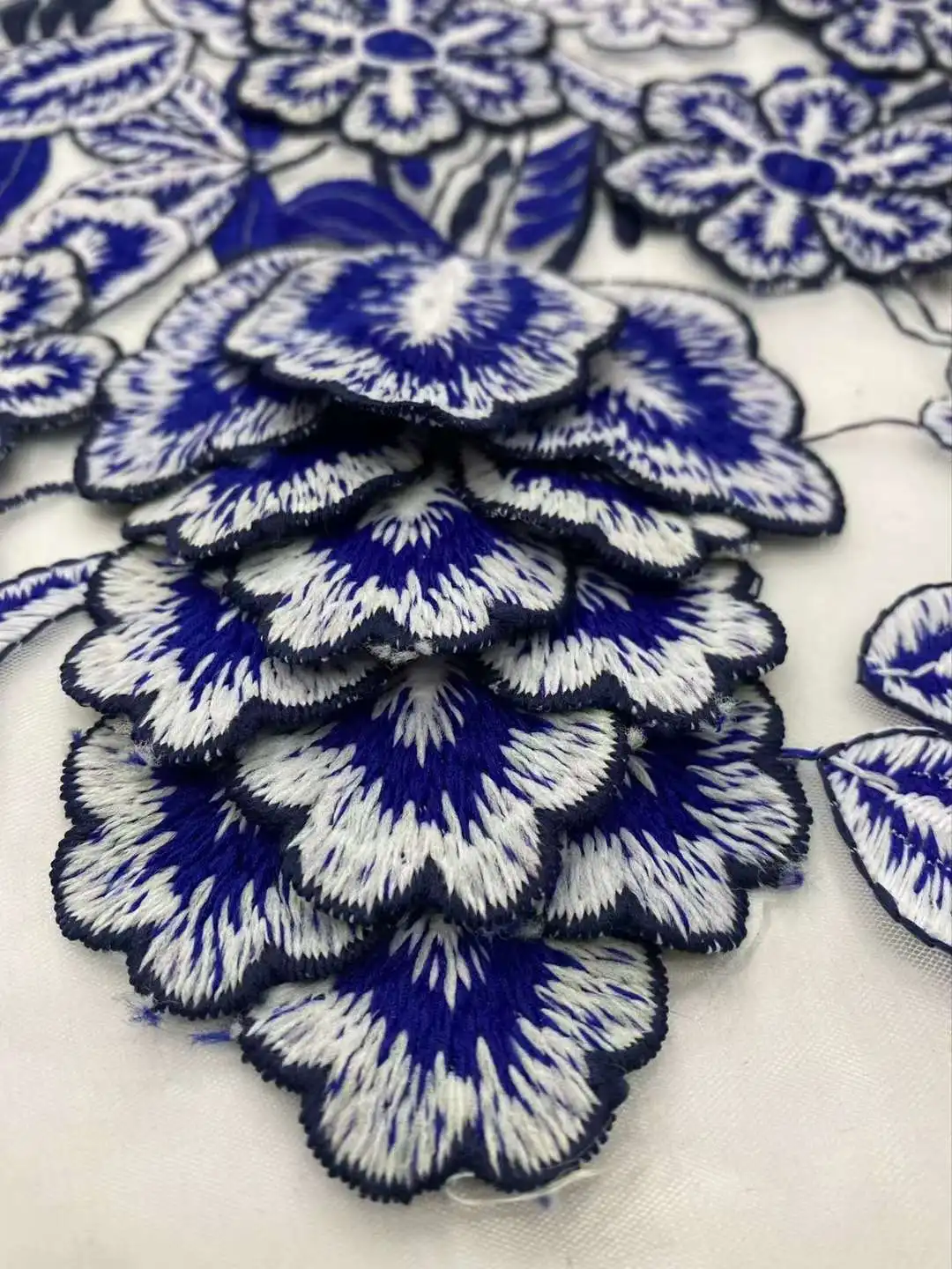 2024 African Sequin Lace Fabric High Quality Embroidery French Tulle Milk Silk Lace Fabric For Bridal Dress Luxury Evening Dress
2024 African Sequin Lace Fabric High Quality Embroidery French Tulle Milk Silk Lace Fabric For Bridal Dress Luxury Evening Dress