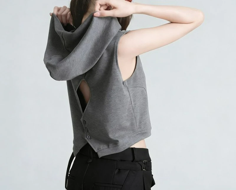 Design Halter Hooded Vest Women's 2026 Summer New Gray Sweater Vest Short Sleeveless Top
Design Halter Hooded Vest Women's 2026 Summer New Gray Sweater Vest Short Sleeveless Top