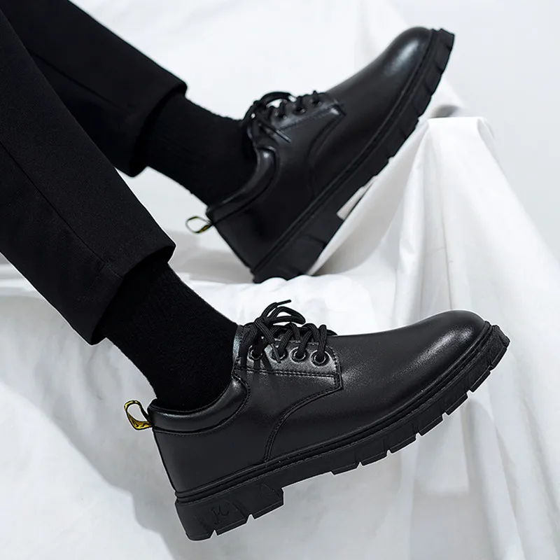 Men's Casual Leather Shoes Spring Business Formal Black Wedding Groom Soft Bottom Heightening Big Head Trendy Footgear
Men's Casual Leather Shoes Spring Business Formal Black Wedding Groom Soft Bottom Heightening Big Head Trendy Footgear
