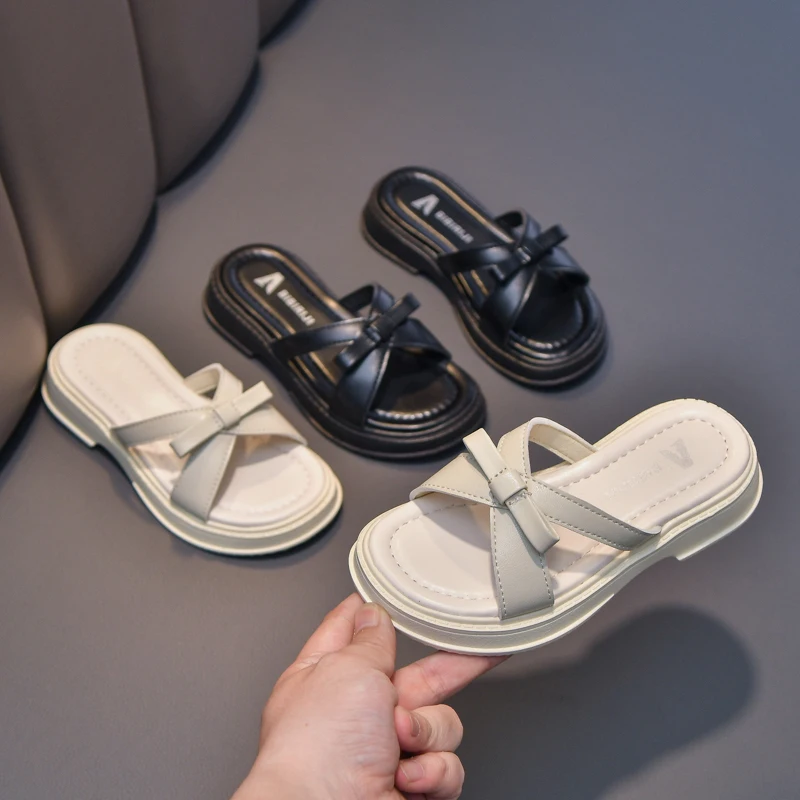 Kids Summer Open-toe Slippers Bow Hollow-out Girls Outdoor Shoes Causal Breathable Children Fashion Beach Slippers Black Beige
Kids Summer Open-toe Slippers Bow Hollow-out Girls Outdoor Shoes Causal Breathable Children Fashion Beach Slippers Black Beige