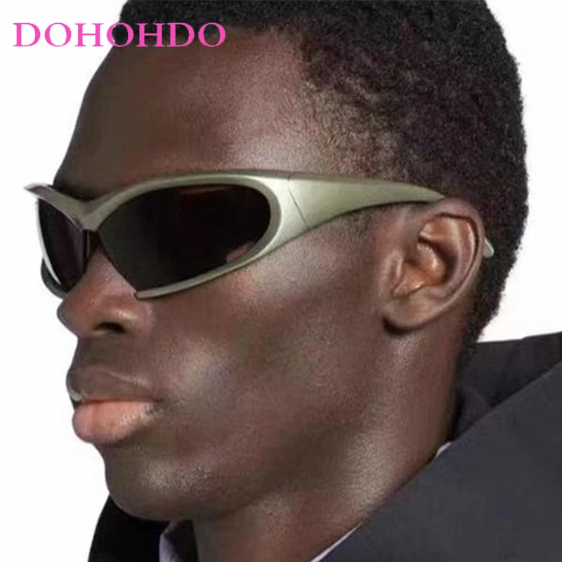 Trendy Y2K Punk Hollowed Women Sunglasses Luxury Designer Futuristic Sunglass Men Outdoor Sports Windproof Goggles Unisex UV400
Trendy Y2K Punk Hollowed Women Sunglasses Luxury Designer Futuristic Sunglass Men Outdoor Sports Windproof Goggles Unisex UV400