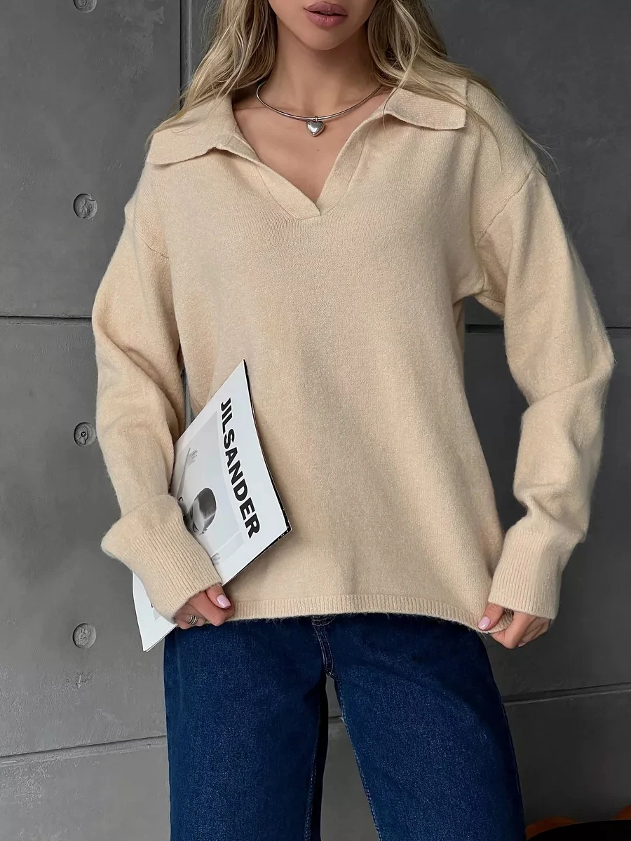 Women's Trendy Fashion Oversized Sweater Long Sleeve Loose Elongated Casual Cutout V Polo Neck Sweater
Women's Trendy Fashion Oversized Sweater Long Sleeve Loose Elongated Casual Cutout V Polo Neck Sweater