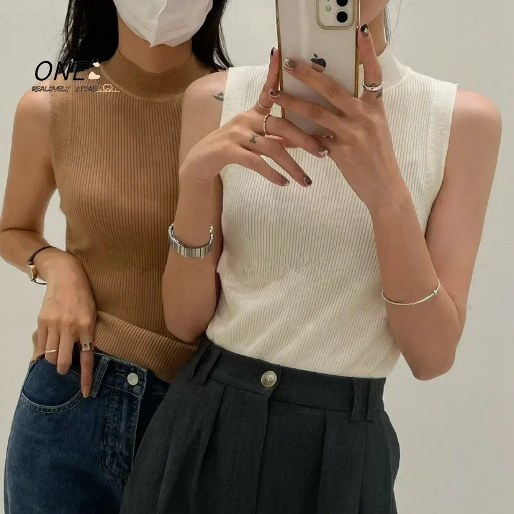 Spring Autumn Temperament Solid Color Knitted Sweater Vest Women's Half-turtleneck Camisole Cropped Top Sleeveless Tank Top
Spring Autumn Temperament Solid Color Knitted Sweater Vest Women's Half-turtleneck Camisole Cropped Top Sleeveless Tank Top