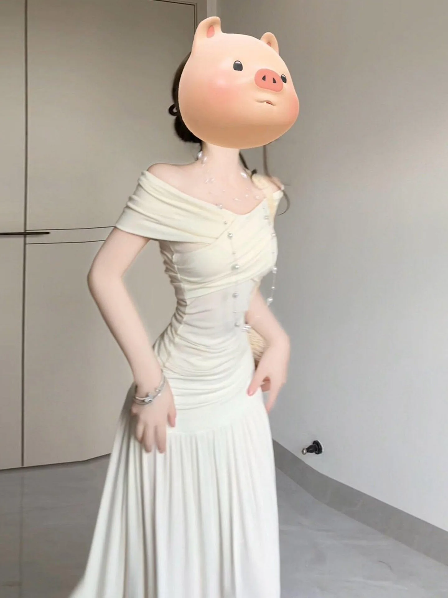 Summer Fashion High Waist Slim Fit One Shoulder Dress Set Women's Short Sleeve Long A-Line Skirt Two-Piece Ensemble
Summer Fashion High Waist Slim Fit One Shoulder Dress Set Women's Short Sleeve Long A-Line Skirt Two-Piece Ensemble